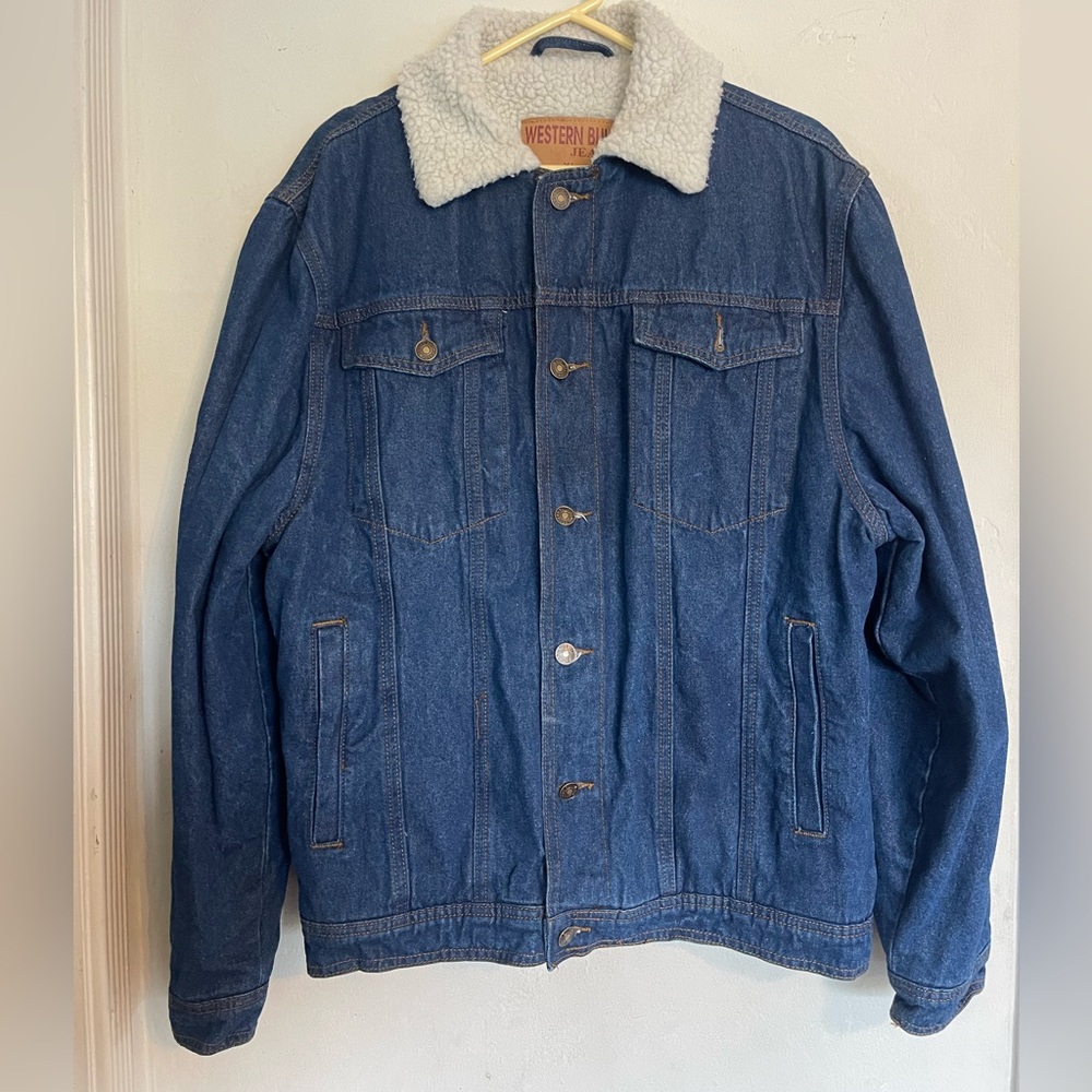 Oversized warm Sherpa Denim jacket.